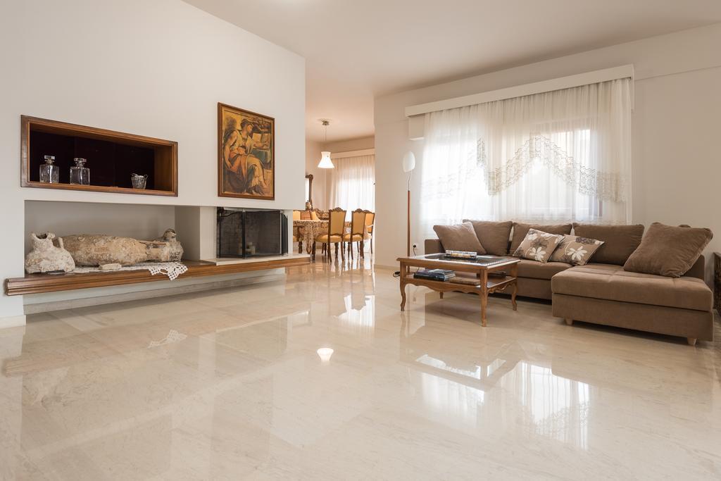 Villa Katrin 伊利索斯 外观 照片