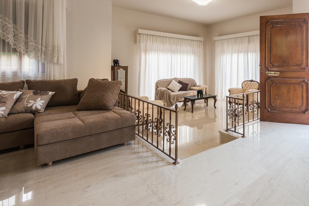 Villa Katrin 伊利索斯 外观 照片